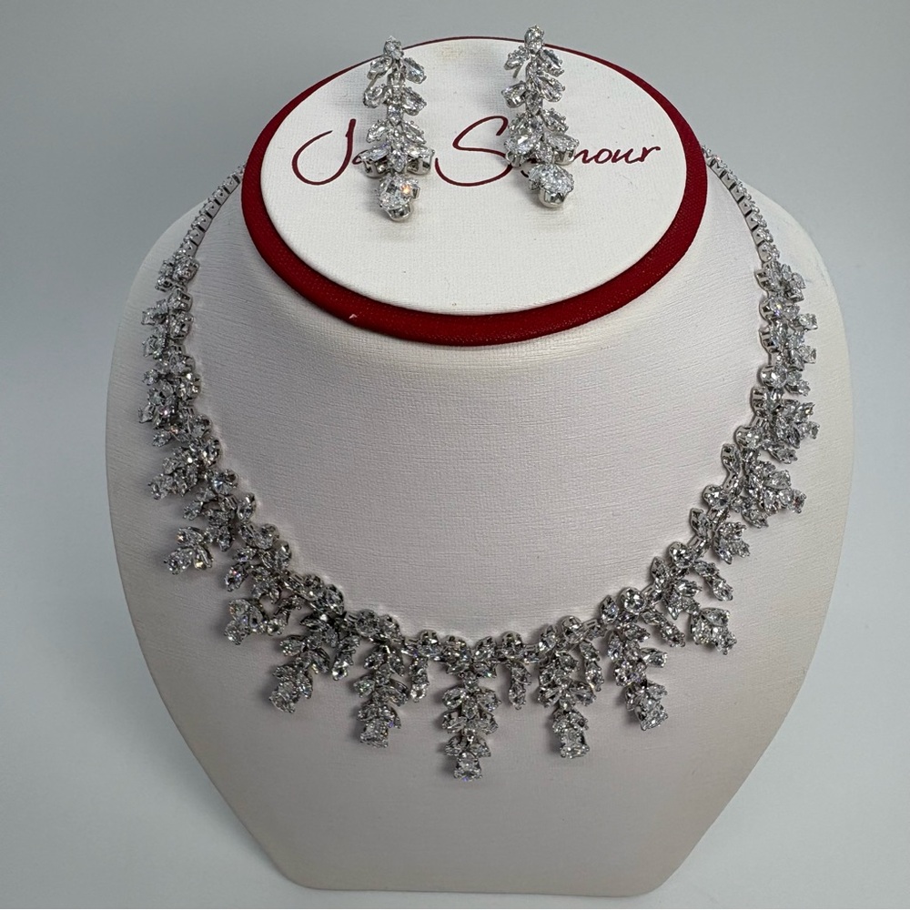 Clear Cubic Zirconia Statement Bib Necklace And Earrings Set in Silver Tone